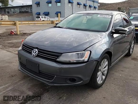 ✅ 2012 Volkswagen Jetta TDI • VIN: 3VWLL7AJ0CM403415 • Lot: 86642515. Wystawiony na Copart z przebiegiem 180 163 mil. Bezpłatny archiwum sprzedaży aukcyjnych z USA i szczegółowy raport historii pojazdu na DreamBid. Zdjęcie 14.