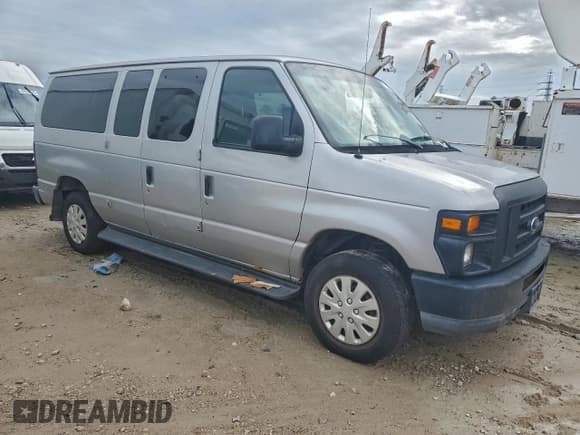 ✅ 2011 Ford Econoline Passenger XLT • VIN: 1FBNE3BL6BDA46805 • Lot: 95964865. Listed on Copart with 152,427 mi. Free auction sales archive from the USA and detailed vehicle history report at DreamBid. Image 4.