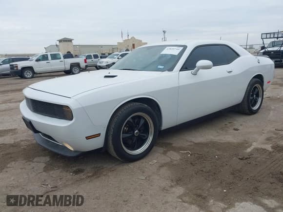 ✅ 2013 Dodge Challenger SXT • VIN: 2C3CDYAG5DH510975 • Lot: 43859745. Listed on IAAI with 150,268 mi. Free auction sales archive from the USA and detailed vehicle history report at DreamBid. Image 17.