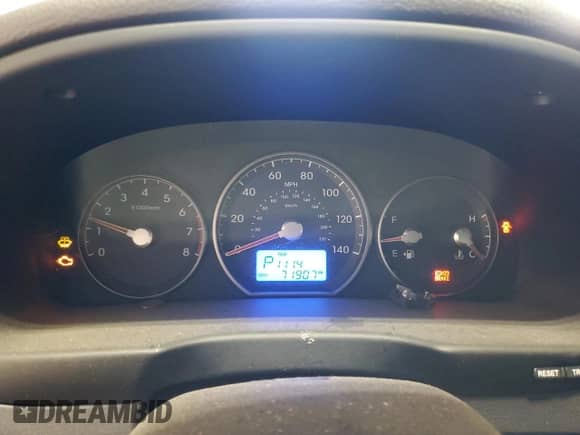 2010 Hyundai Santa Fe GLS z VIN 5NMSGDABXAH407885, wystawiony jako Copart lot #75566844 z przebiegiem 71 907 mil mil oraz Szkoda całkowita • Salvage title. Historia ofert i sprzedaży dostępna na DreamBid. Obrazek 9.