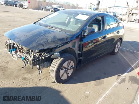 ✅ 2019 Hyundai Ioniq Blue • VIN: KMHC65LC7KU111411 • Lot: 41631240. Wystawiony na IAAI z przebiegiem 95 944 mil. Bezpłatny archiwum sprzedaży aukcyjnych z USA i szczegółowy raport historii pojazdu na DreamBid. Zdjęcie 19.