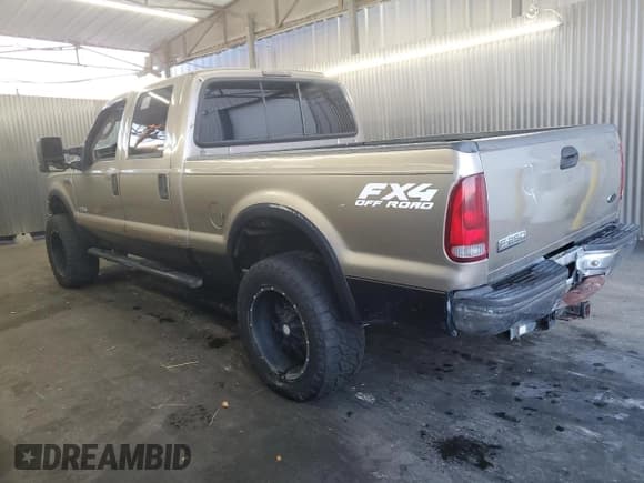 ✅ 2006 Ford F-250 XL • VIN: 1FTSW21P66ED73313 • Lot: 92500085. Wystawiony na Copart z przebiegiem 226 554 mil. Bezpłatny archiwum sprzedaży aukcyjnych z USA i szczegółowy raport historii pojazdu na DreamBid. Zdjęcie 2.