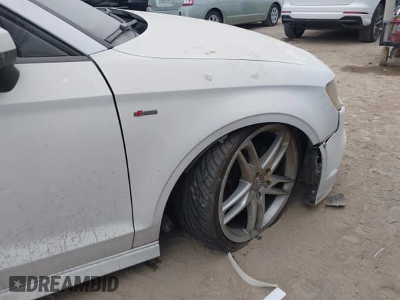 ✅ 2016 Audi A3 Premium • VIN: WAUA7GFF0G1028354 • Lot: 43697902. Listed on IAAI with 140,553 mi. Free auction sales archive from the USA and detailed vehicle history report at DreamBid. Image 17.