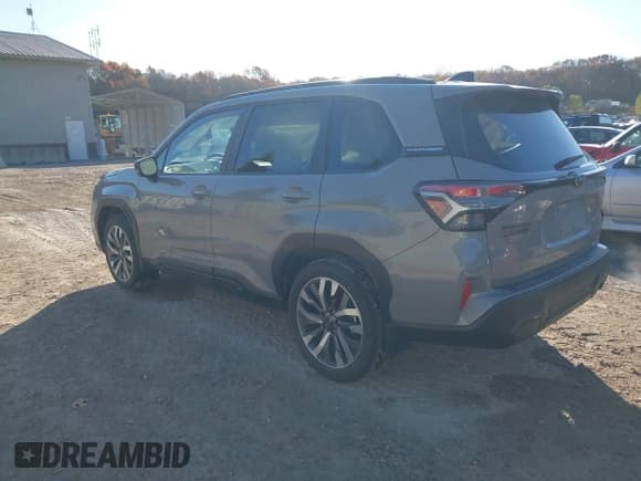 ✅ 2025 Subaru Forester Touring • VIN: JF2SLDTC4SH511827 • Lot: 43650756. Listed on IAAI with 9,659 mi. Free auction sales archive from the USA and detailed vehicle history report at DreamBid. Image 3.