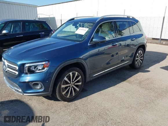 ✅ 2022 Mercedes-Benz GLB 250 • VIN: W1N4M4GB3NW187090 • Lot: 43105116. Listed on IAAI with 23,556 mi. Free auction sales archive from the USA and detailed vehicle history report at DreamBid. Image 2.