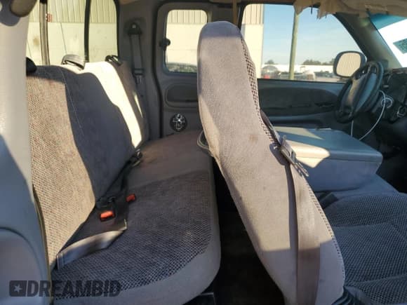 ✅ 2001 Dodge 1500 • VIN: 1B7HC13Y41J542621 • Lot: 92426935. Listed on Copart with 302,102 mi. Free auction sales archive from the USA and detailed vehicle history report at DreamBid. Image 10.