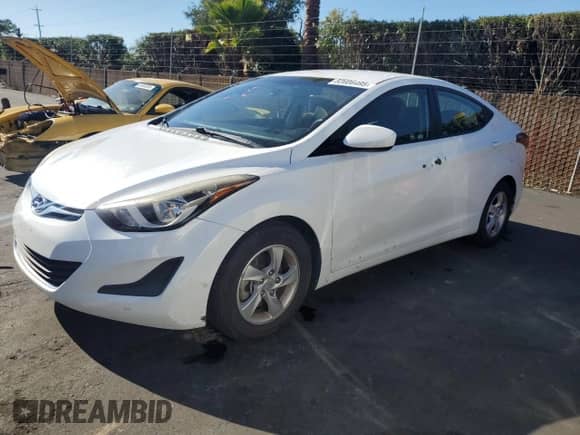 2015 Hyundai Elantra SE с VIN 5NPDH4AE2FH548864, выставлен на аукционе Copart как лот 82606495 с пробегом 108 494 миль миль и Списание • Salvage title. История ставок и продаж доступна на DreamBid. Изображение 1.
