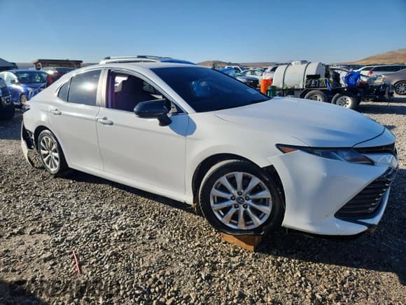 ✅ 2020 Toyota Camry LE • VIN: 4T1C11AK6LU333635 • Lot: 85719955. Wystawiony na Copart z przebiegiem 115 506 mil. Bezpłatny archiwum sprzedaży aukcyjnych z USA i szczegółowy raport historii pojazdu na DreamBid. Zdjęcie 4.