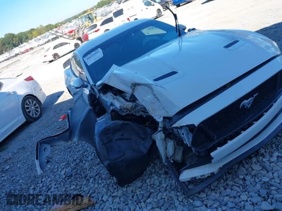 ✅ 2020 Ford Mustang GT • VIN: 1FA6P8CF5L5157752 • Lot: 40629901. Listed on IAAI with 37,450 mi. Free auction sales archive from the USA and detailed vehicle history report at DreamBid. Image 1.