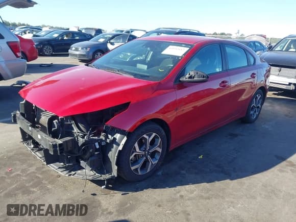 ✅ 2021 Kia Forte LXS • VIN: 3KPF24AD0ME269884 • Lot: 43532117. Wystawiony na IAAI z przebiegiem 111 361 mil. Bezpłatny archiwum sprzedaży aukcyjnych z USA i szczegółowy raport historii pojazdu na DreamBid. Zdjęcie 2.