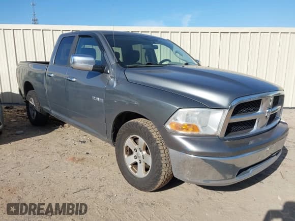 ✅ 2009 Dodge 1500 SLT • VIN: 1D3HB18P49S800667 • Lot: 41756698. Listed on IAAI with 267,731 mi. Free auction sales archive from the USA and detailed vehicle history report at DreamBid. Image 1.