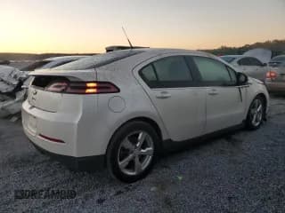 ✅ 2013 Chevrolet Volt • VIN: 1G1RD6E4XDU141241 • Lot: 75853044. Wystawiony na Copart z przebiegiem 179 378 mil. Bezpłatny archiwum sprzedaży aukcyjnych z USA i szczegółowy raport historii pojazdu na DreamBid. Zdjęcie 3.