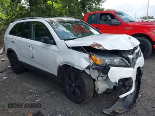 ✅ 2013 Kia Sorento EX • VIN: 5XYKU3A26DG386440 • Lot: 42742532. Listed on IAAI with 225,813 mi. Free auction sales archive from the USA and detailed vehicle history report at DreamBid. Image 1.