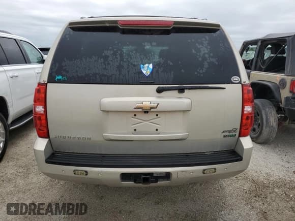 ✅ 2011 Chevrolet Suburban LT • VIN: 1GNSCJE09BR269263 • Lot: 75262054. Wystawiony na Copart z przebiegiem 108 988 mil. Bezpłatny archiwum sprzedaży aukcyjnych z USA i szczegółowy raport historii pojazdu na DreamBid. Zdjęcie 6.