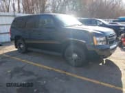 ✅ 2014 Chevrolet Tahoe Commercial • VIN: 1GNLC2E0XER158929 • Lot: 43623990. Wystawiony na IAAI z przebiegiem 150 104 mil. Bezpłatny archiwum sprzedaży aukcyjnych z USA i szczegółowy raport historii pojazdu na DreamBid. Zdjęcie 1.