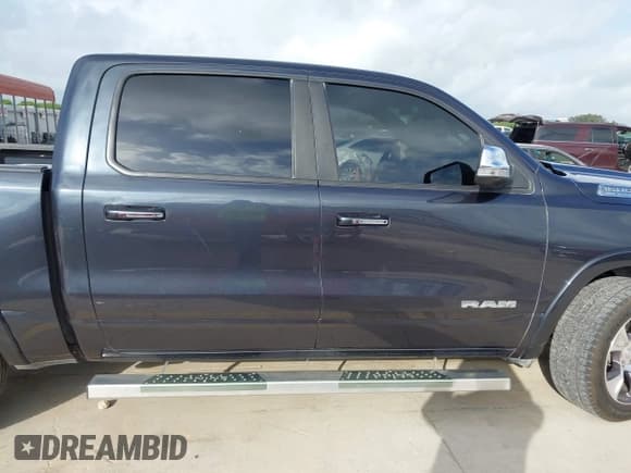 ✅ 2021 Ram 1500 Laramie • VIN: 1C6RREJT4MN821315 • Lot: 42528986. Listed on IAAI with 88,959 mi. Free auction sales archive from the USA and detailed vehicle history report at DreamBid. Image 14.