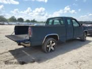 ✅ 1991 Chevrolet Silverado 1500 • VIN: 2GCEC19K8M1156000 • Lot: 62190405. Wystawiony na Copart z przebiegiem 2 371 328 mil. Bezpłatny archiwum sprzedaży aukcyjnych z USA i szczegółowy raport historii pojazdu na DreamBid. Zdjęcie 3.