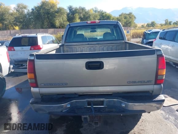 ✅ 2001 Chevrolet Silverado 2500HD LT3 • VIN: 1GCHK23G91F134828 • Лот: 40725454. Опубликован ранее на IAAI с пробегом 187 129 миль. Бесплатный доступ к архиву аукционных продаж из США и подробный отчёт об истории автомобиля на DreamBid. Изображение 16.