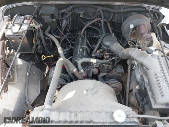 ✅ 1990 Jeep Wrangler S • VIN: 2J4FY19E1LJ505667 • Lot: 42788286. Listed on IAAI with 207,813 mi. Free auction sales archive from the USA and detailed vehicle history report at DreamBid. Image 10.