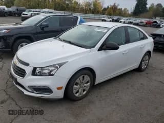 ✅ 2015 Chevrolet Cruze LS • VIN: 1G1PA5SG2F7108356 • Lot: 89881535. Listed on Copart with 64,966 mi. Free auction sales archive from the USA and detailed vehicle history report at DreamBid. Image 1.