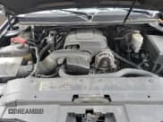 ✅ 2010 Chevrolet Suburban LTZ • VIN: 1GNUKKE34AR182672 • Lot: 90367875. Wystawiony na Copart z przebiegiem 226 745 mil. Bezpłatny archiwum sprzedaży aukcyjnych z USA i szczegółowy raport historii pojazdu na DreamBid. Zdjęcie 12.