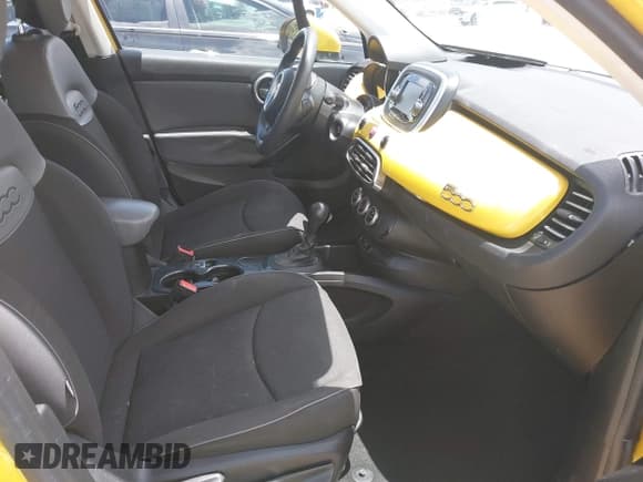 ✅ 2017 FIAT 500X Pop • VIN: ZFBCFXAB4HP544835 • Lot: 42499462. Listed on IAAI with 122,817 mi. Free auction sales archive from the USA and detailed vehicle history report at DreamBid. Image 5.