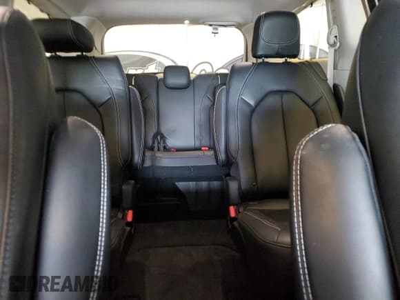 ✅ 2022 Chrysler Pacifica Touring L • VIN: 2C4RC1BG8NR150871 • Lot: 67777385. Wystawiony na Copart z przebiegiem 127 022 mil. Bezpłatny archiwum sprzedaży aukcyjnych z USA i szczegółowy raport historii pojazdu na DreamBid. Zdjęcie 10.