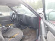 ✅ 1995 Chevrolet S-10 LS • VIN: 1GCCS1942S8186938 • Лот: 41924927. Опубликован ранее на IAAI с пробегом 290 015 миль. Бесплатный доступ к архиву аукционных продаж из США и подробный отчёт об истории автомобиля на DreamBid. Изображение 5.