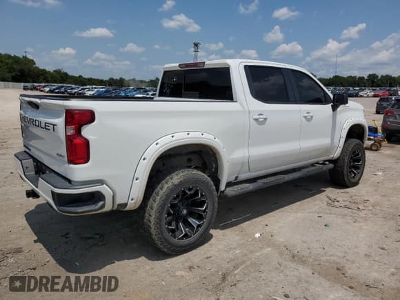 ✅ 2019 Chevrolet Silverado 1500 • VIN: 0K1175584768 • Лот: 63298294. Опубликован ранее на Copart с пробегом 63 769 миль. Бесплатный доступ к архиву аукционных продаж из США и подробный отчёт об истории автомобиля на DreamBid. Изображение 3.
