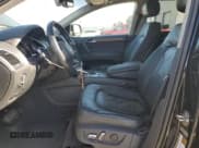 ✅ 2015 Audi Q7 Premium Plus • VIN: WA1LGAFE6FD018984 • Lot: 48009615. Wystawiony na Copart z przebiegiem 126 636 mil. Bezpłatny archiwum sprzedaży aukcyjnych z USA i szczegółowy raport historii pojazdu na DreamBid. Zdjęcie 7.