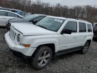 ✅ 2016 Jeep Patriot High Altitude • VIN: 1C4NJRFB0GD672529 • Lot: 93081255. Listed on Copart with 144,283 mi. Free auction sales archive from the USA and detailed vehicle history report at DreamBid. Image 1.