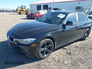✅ 2014 BMW 3 Series 328i xDrive • VIN: WBA3B5C55EF599622 • Lot: 43386312. Listed on IAAI with 163,101 mi. Free auction sales archive from the USA and detailed vehicle history report at DreamBid. Image 2.
