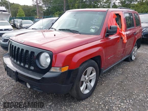✅ 2009 Jeep Patriot Sport • VIN: 1J4FF28BX9D152409 • Lot: 43254363. Listed on IAAI with Not provided. Free auction sales archive from the USA and detailed vehicle history report at DreamBid. Image 2.