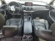 ✅ 2018 Kia Stinger • VIN: KNAE15LAXJ6024502 • Лот: 68158275. Опубликован ранее на Copart с пробегом 69 358 миль. Бесплатный доступ к архиву аукционных продаж из США и подробный отчёт об истории автомобиля на DreamBid. Изображение 8.