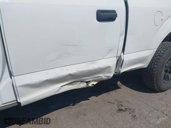 ✅ 2017 Ford F-150 XL • VIN: 1FTFW1EF5HFA02153 • Lot: 43202722. Listed on IAAI with 178,997 mi. Free auction sales archive from the USA and detailed vehicle history report at DreamBid. Image 6.