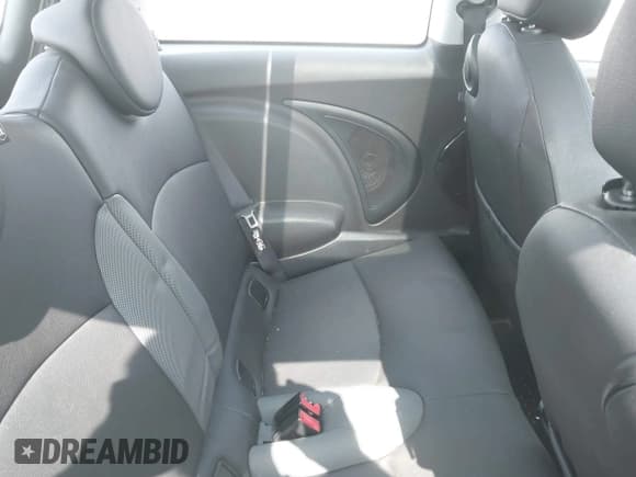 ✅ 2010 MINI Hardtop S • VIN: WMWMF7C55ATW89756 • Lot: 42944060. Listed on IAAI with 96,087 mi. Free auction sales archive from the USA and detailed vehicle history report at DreamBid. Image 8.