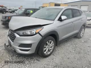2020 Hyundai Tucson Value z VIN KM8J33A47LU178611, wystawiony jako Copart lot #53383805 z przebiegiem 83 584 mil mil oraz Szkoda całkowita • Salvage title. Historia ofert i sprzedaży dostępna na DreamBid. Obrazek 1.