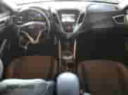 2015 Hyundai Veloster z VIN KMHTC6AD1FU232550, wystawiony jako Copart lot #69808314 z przebiegiem 97 915 mil mil oraz Szkoda całkowita • Salvage title. Historia ofert i sprzedaży dostępna na DreamBid. Obrazek 8.