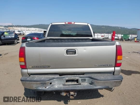✅ 2001 Chevrolet Silverado 2500HD LS • VIN: 1GCHC29141E210509 • Лот: 42960774. Опубликован ранее на IAAI с пробегом 186 506 миль. Бесплатный доступ к архиву аукционных продаж из США и подробный отчёт об истории автомобиля на DreamBid. Изображение 16.