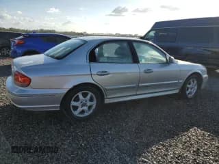 ✅ 2005 Hyundai Sonata GLS • VIN: KMHWF35HX5A167116 • Лот: 77256824. Опубликован ранее на Copart с пробегом 121 718 миль. Бесплатный доступ к архиву аукционных продаж из США и подробный отчёт об истории автомобиля на DreamBid. Изображение 3.