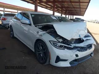 2022 BMW 3 Series 330i z VIN 3MW5R1J01N8C47893, wystawiony jako IAAI lot #42312006 z przebiegiem 25 430 mil mil oraz . Historia ofert i sprzedaży dostępna na DreamBid. Obrazek 1.