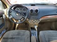 ✅ 2009 Chevrolet Aveo 2LT • VIN: KL1TG56E89B326212 • Lot: 41868155. Wystawiony na Copart z przebiegiem Nie podano. Bezpłatny archiwum sprzedaży aukcyjnych z USA i szczegółowy raport historii pojazdu na DreamBid. Zdjęcie 8.