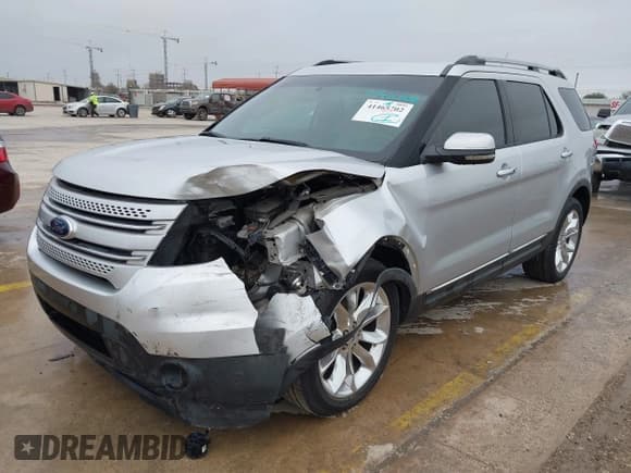 ✅ 2013 Ford Explorer Limited • VIN: 1FM5K7F88DGA30233 • Lot: 41465702. Wystawiony na IAAI z przebiegiem 125 636 mil. Bezpłatny archiwum sprzedaży aukcyjnych z USA i szczegółowy raport historii pojazdu na DreamBid. Zdjęcie 18.