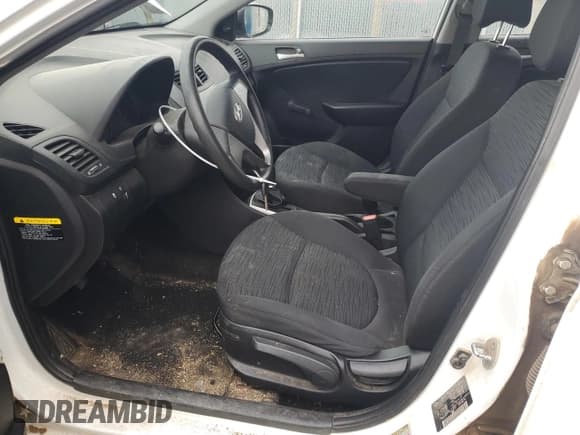 ✅ 2016 Hyundai Accent SE • VIN: KMHCT5AE2GU256943 • Лот: 74246614. Опубликован ранее на Copart с пробегом 154 058 миль. Бесплатный доступ к архиву аукционных продаж из США и подробный отчёт об истории автомобиля на DreamBid. Изображение 7.