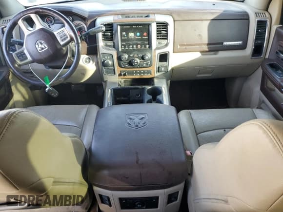 ✅ 2015 Ram 2500 Laramie • VIN: 3C6UR5FLXFG614653 • Lot: 89804655. Listed on Copart with 207,152 mi. Free auction sales archive from the USA and detailed vehicle history report at DreamBid. Image 8.