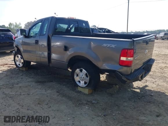 ✅ 2006 Ford F-150 XL • VIN: 1FTRF12226NA35483 • Лот: 42176678. Опубликован ранее на IAAI с пробегом 247 627 миль. Бесплатный доступ к архиву аукционных продаж из США и подробный отчёт об истории автомобиля на DreamBid. Изображение 3.