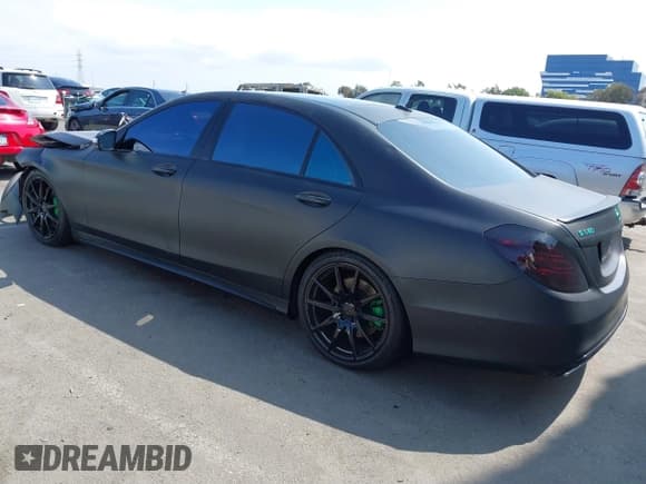 ✅ 2015 Mercedes-Benz S 550 • VIN: WDDUG8CB6FA157601 • Lot: 40402615. Listed on IAAI with 85,030 mi. Free auction sales archive from the USA and detailed vehicle history report at DreamBid. Image 3.