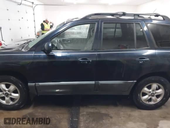 2005 Hyundai Santa Fe GLS с VIN KM8SC13D15U005725, выставлен на аукционе IAAI как лот 41366518 с пробегом 156 720 миль миль и . История ставок и продаж доступна на DreamBid. Изображение 15.