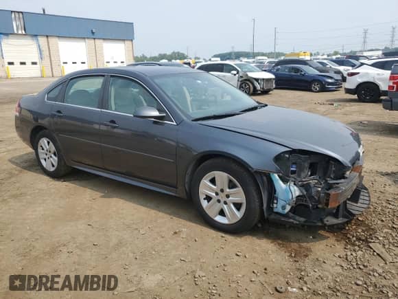 2010 Chevrolet Impala LS с VIN 2G1WA5EN1A1267493, выставлен на аукционе Copart как лот 67751185 с пробегом 176 872 миль миль и Списание • Salvage title. История ставок и продаж доступна на DreamBid. Изображение 4.