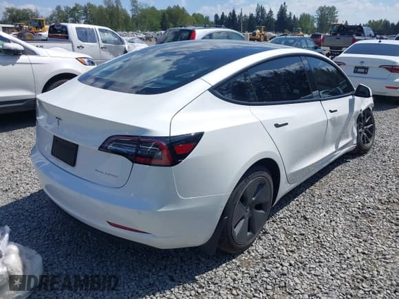 ✅ 2022 Tesla Model 3 Long Range • VIN: 5YJ3E1EB6NF110719 • Lot: 42172421. Wystawiony na IAAI z przebiegiem 44 772 mil. Bezpłatny archiwum sprzedaży aukcyjnych z USA i szczegółowy raport historii pojazdu na DreamBid. Zdjęcie 4.